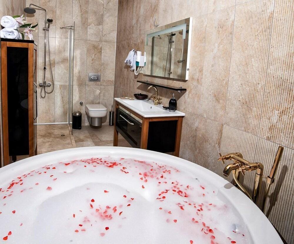La Petra Hotel İzmir Luaran gambar